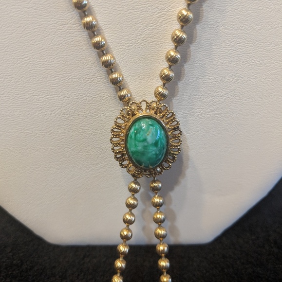 💚Lariat style vintage Avon necklace